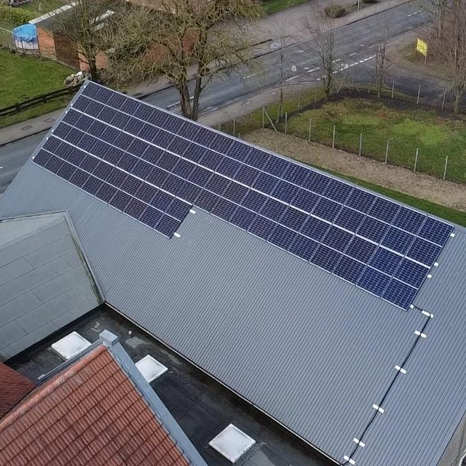 Trapezdach mit 20kWp HJT Modulen in Beverstedt